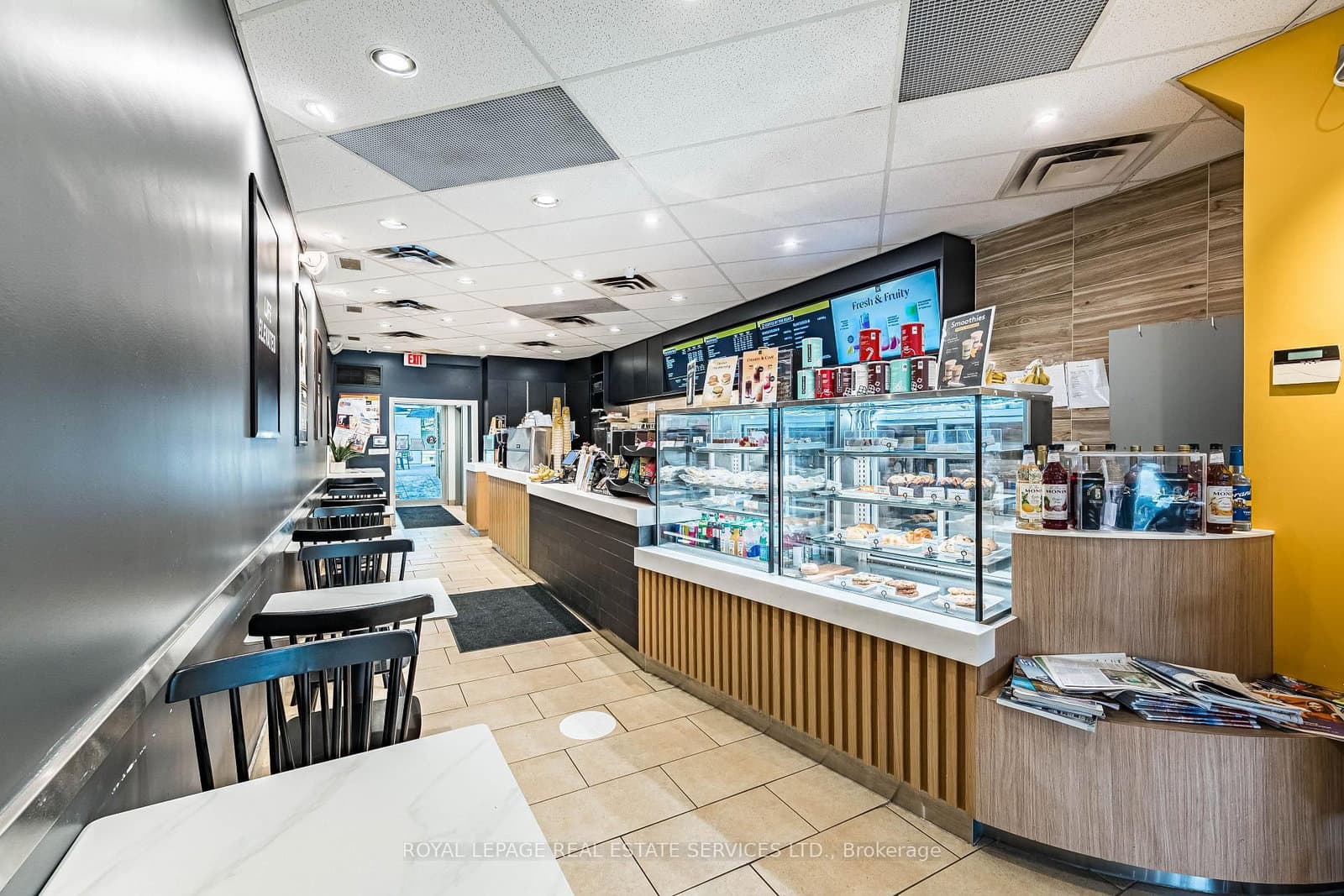 2340 Bloor Street W thumbnail 6