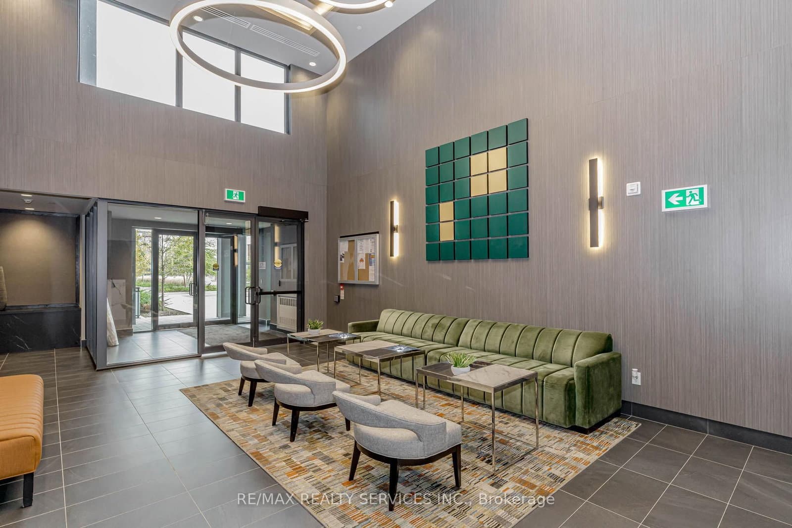95 Dundas Street W, Unit 101 thumbnail 10