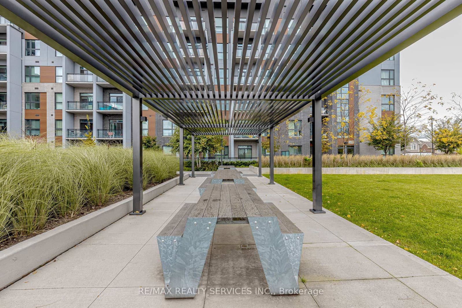 95 Dundas Street W, Unit 101 thumbnail 5