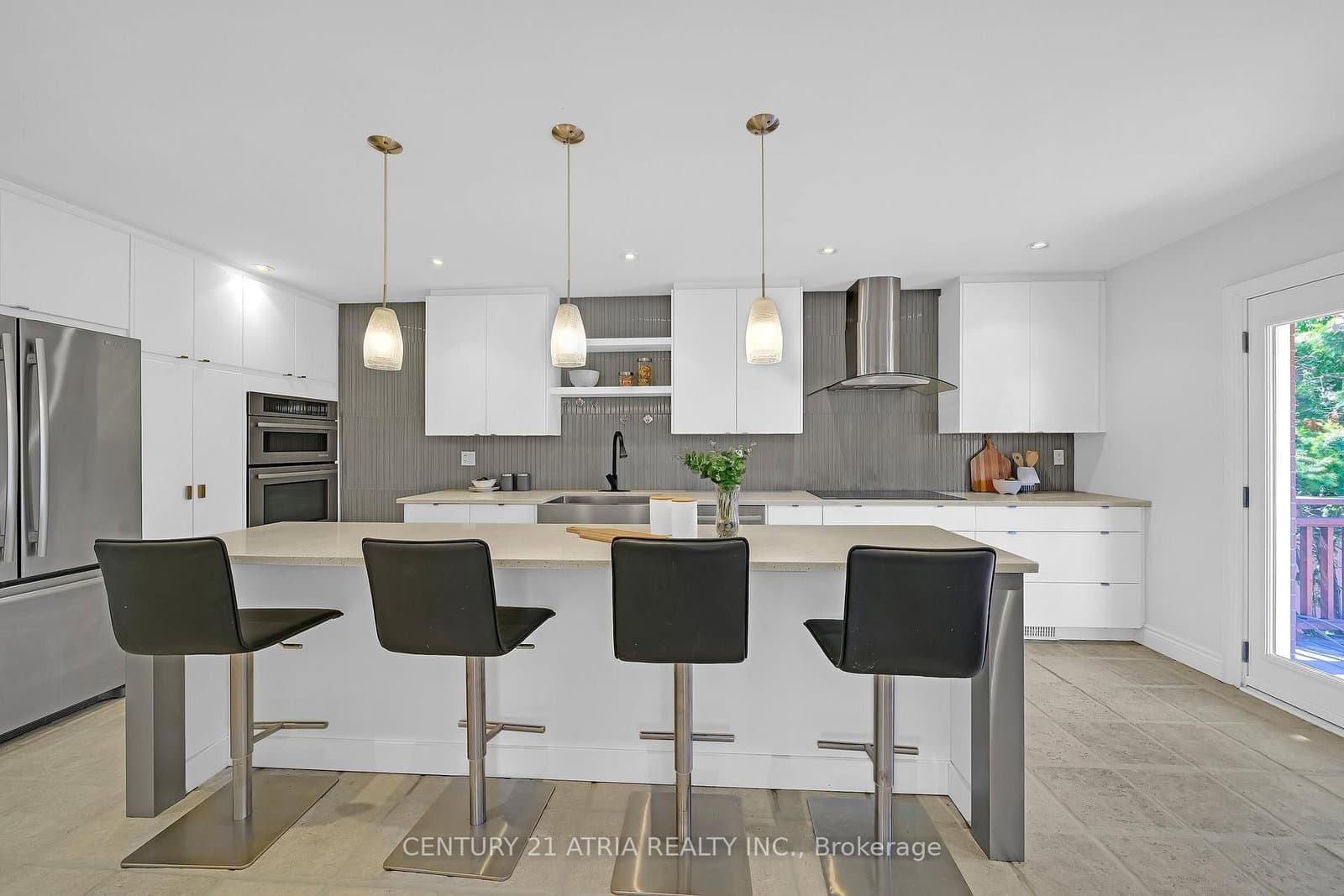 543 S Queens Drive thumbnail 16