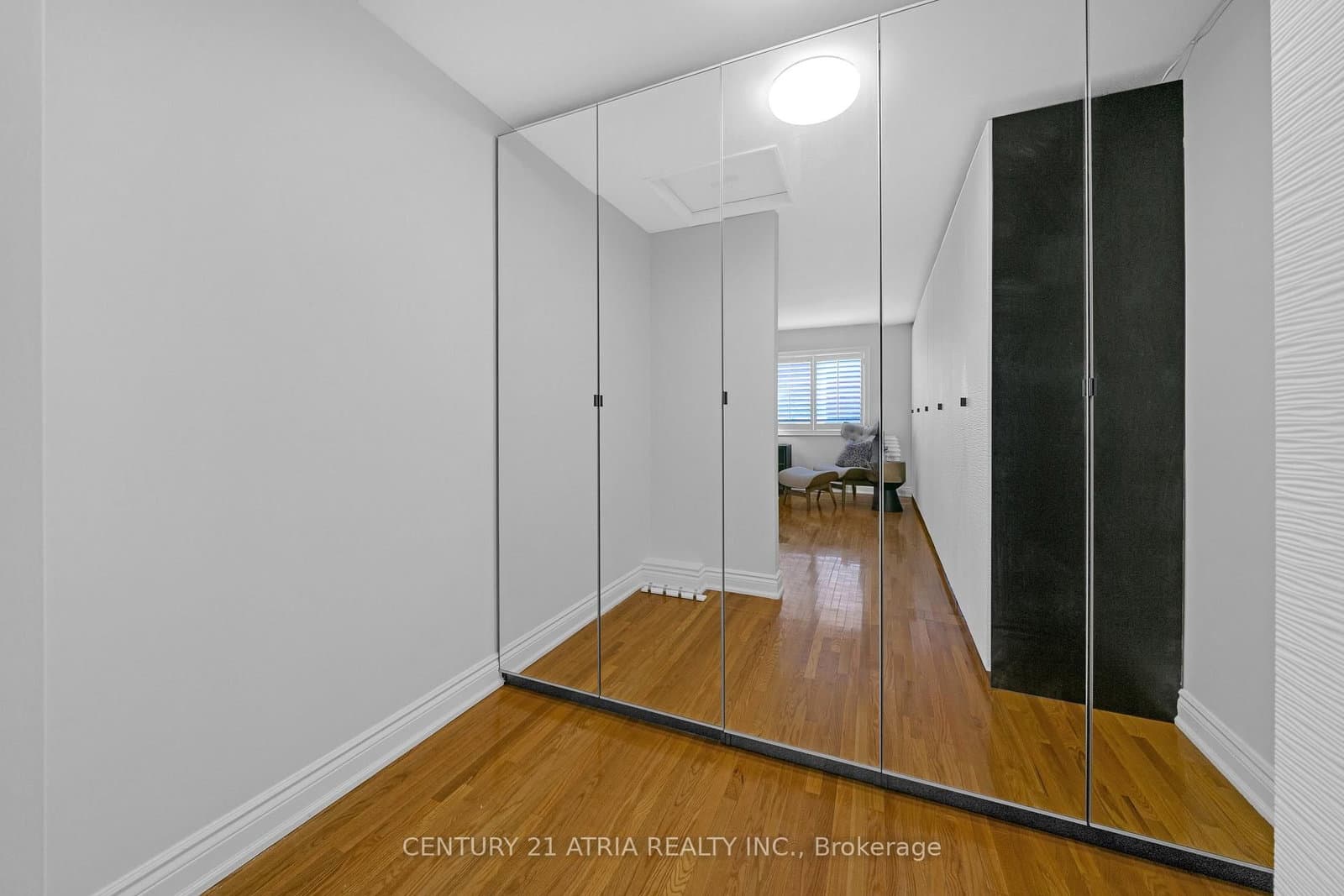 543 S Queens Drive thumbnail 25