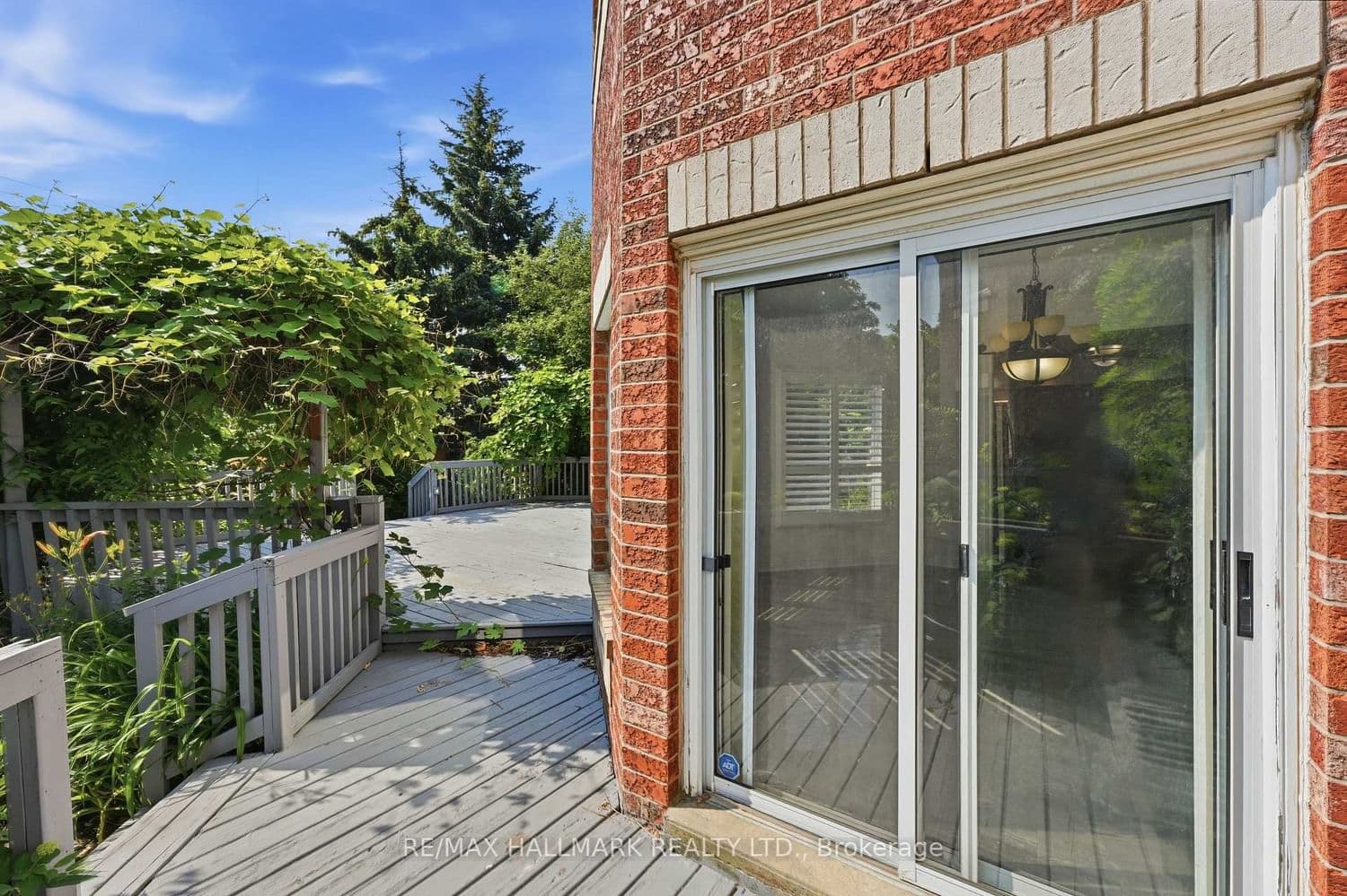 2013 Rosemount Crescent thumbnail 40