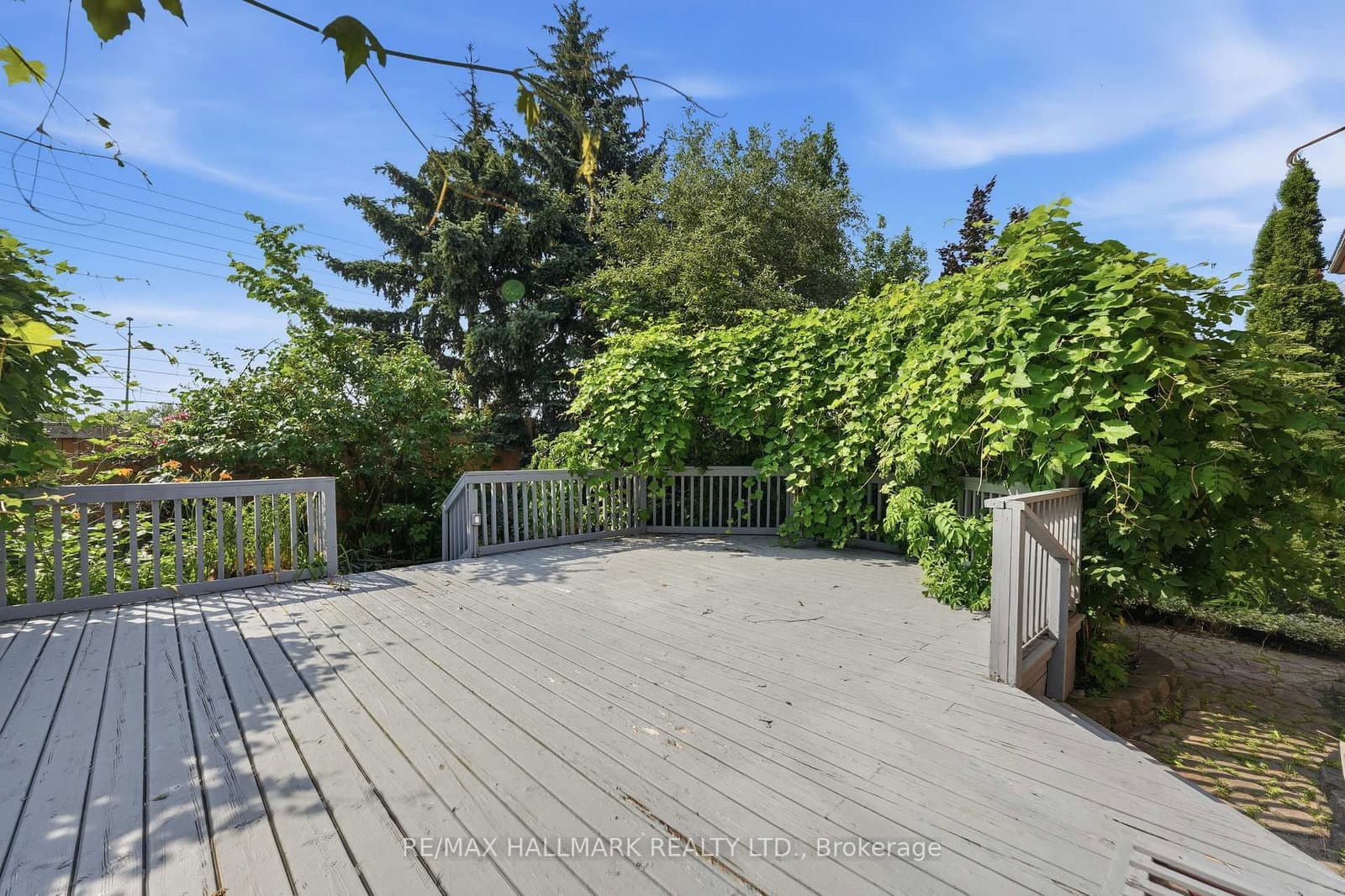 2013 Rosemount Crescent thumbnail 41
