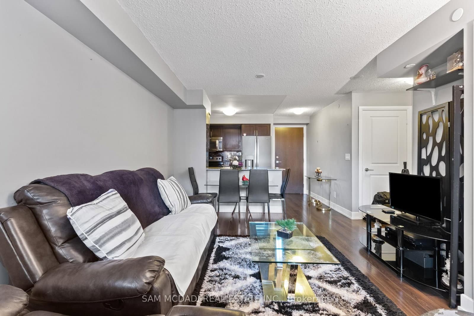2 Eva Road, Unit 630 thumbnail 8