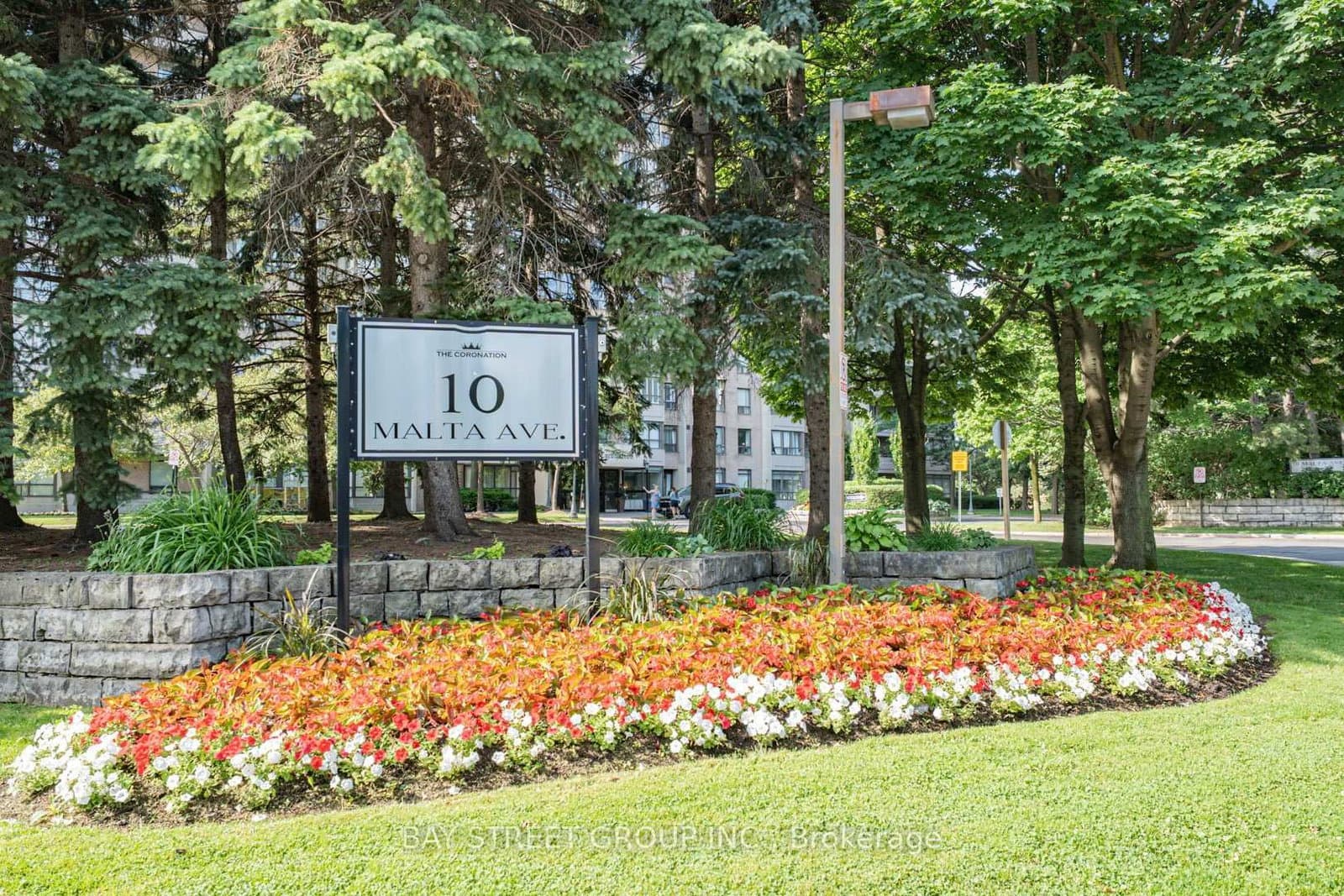 10 Malta Avenue, Unit 306 thumbnail 2
