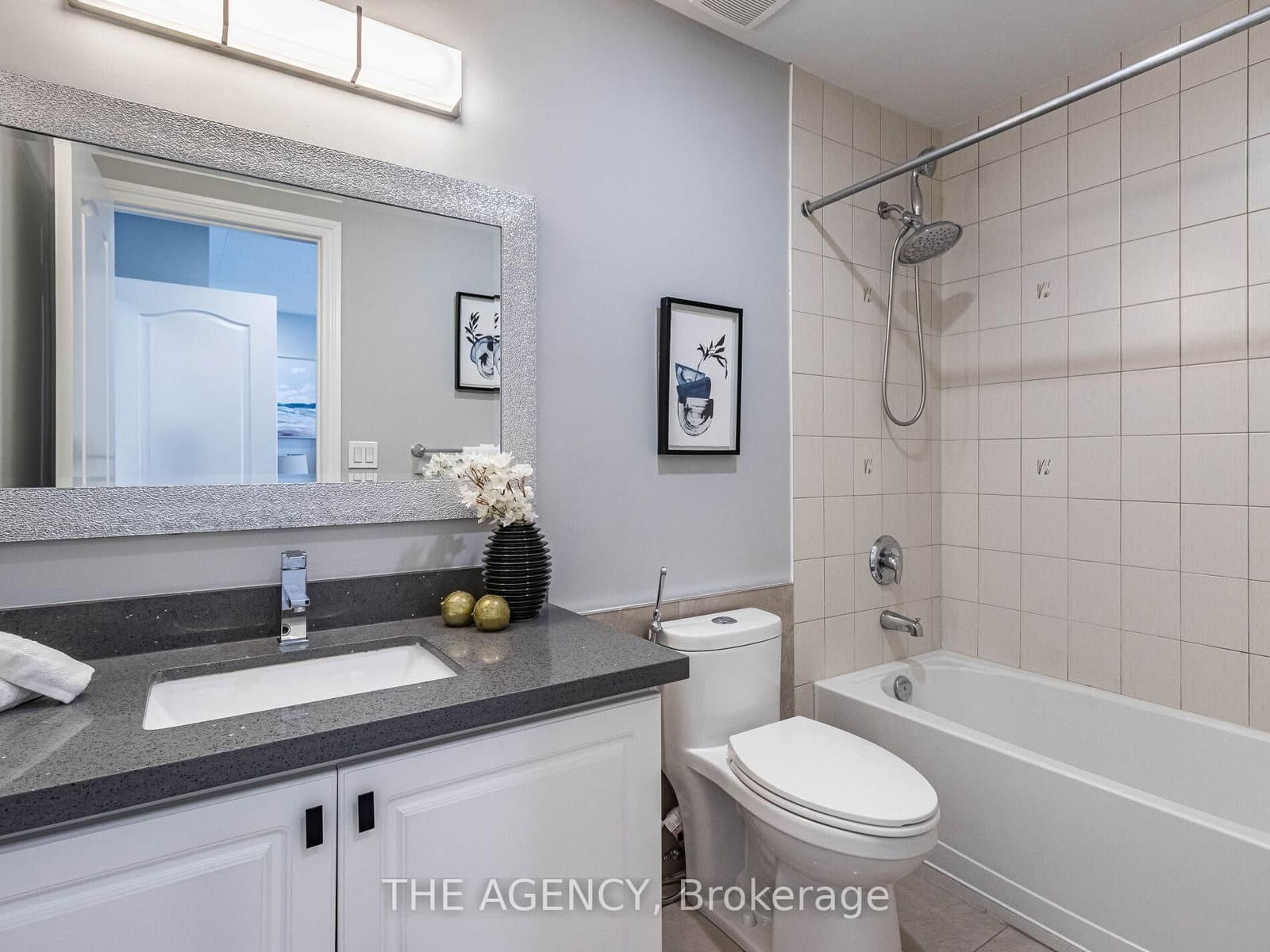 612 Serafini Crescent thumbnail 32