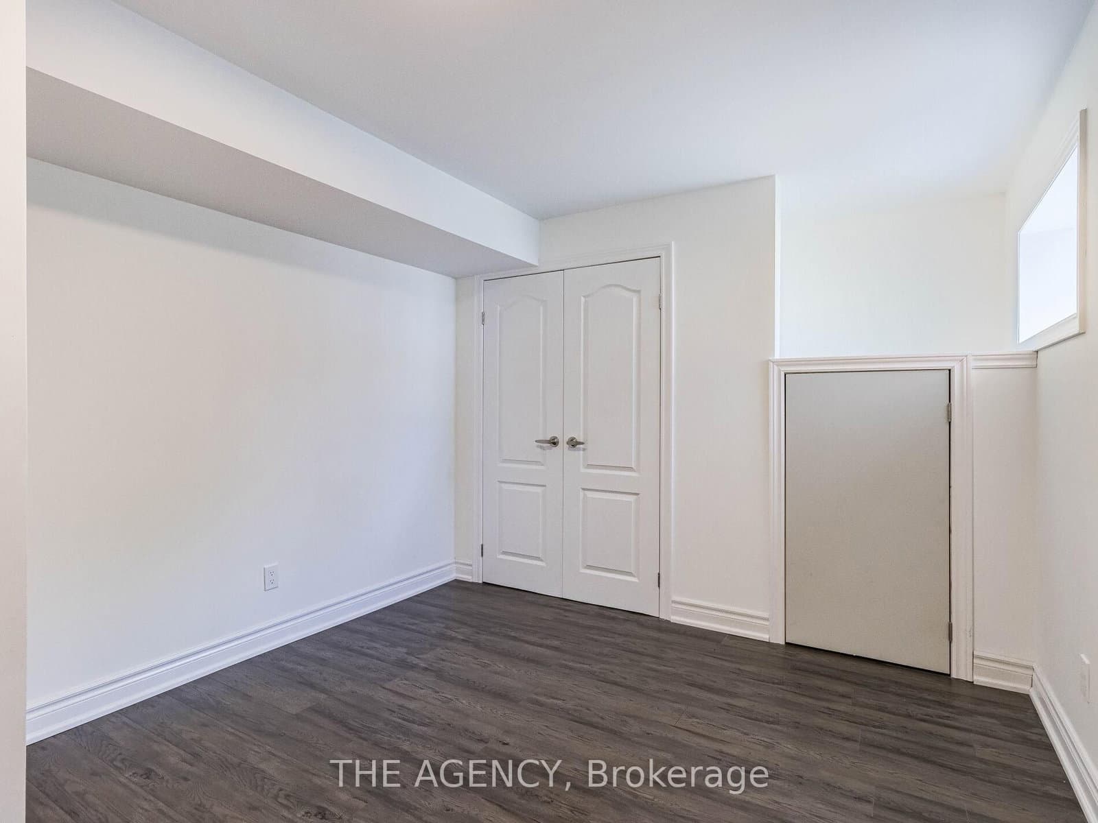 612 Serafini Crescent thumbnail 38