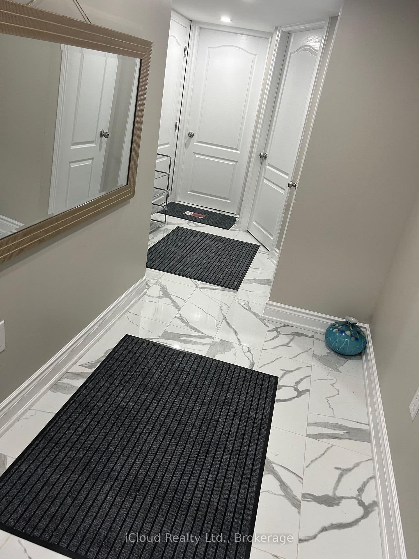 1295 Rose Way W thumbnail 5
