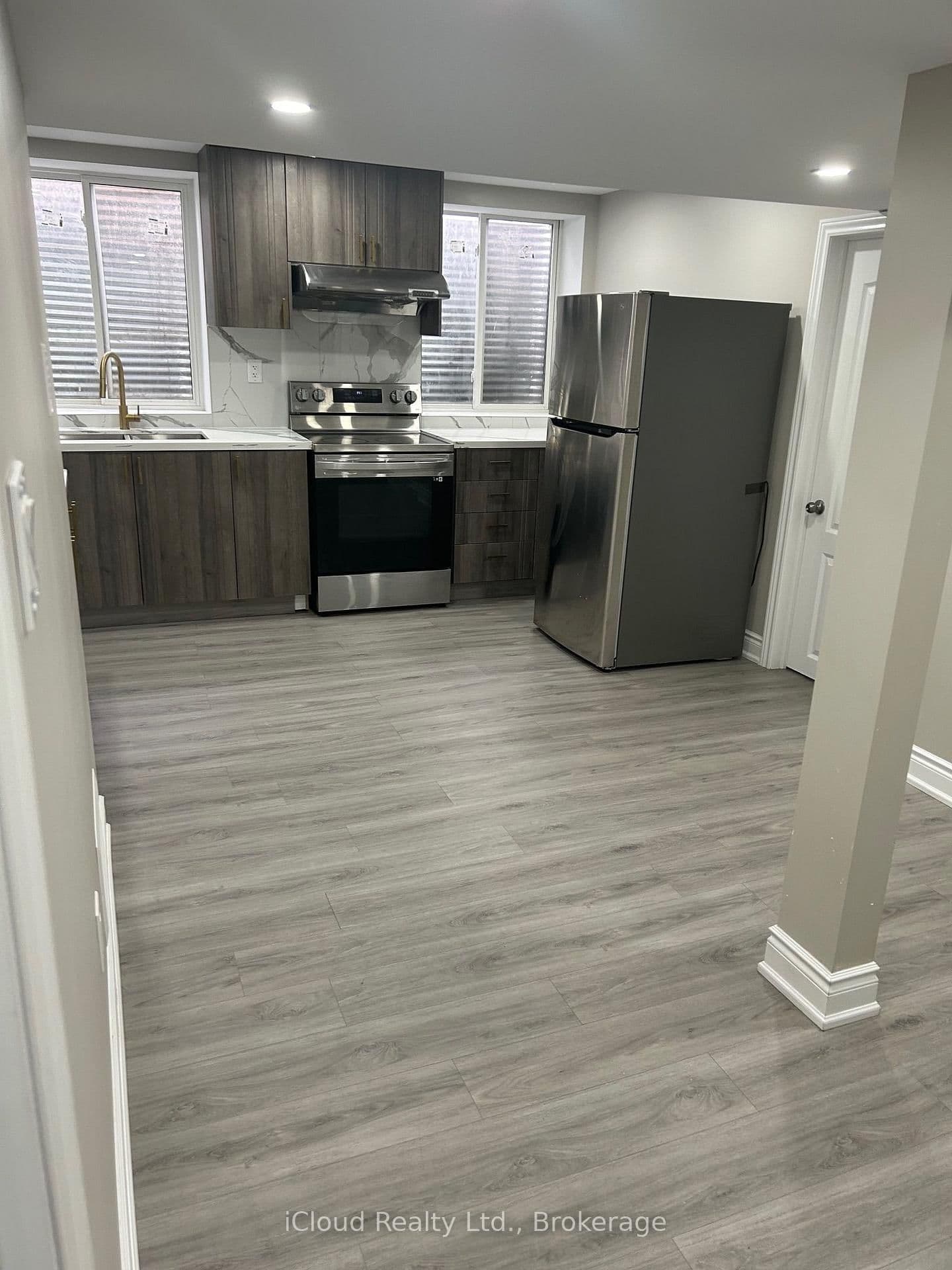 1295 Rose Way W thumbnail 6