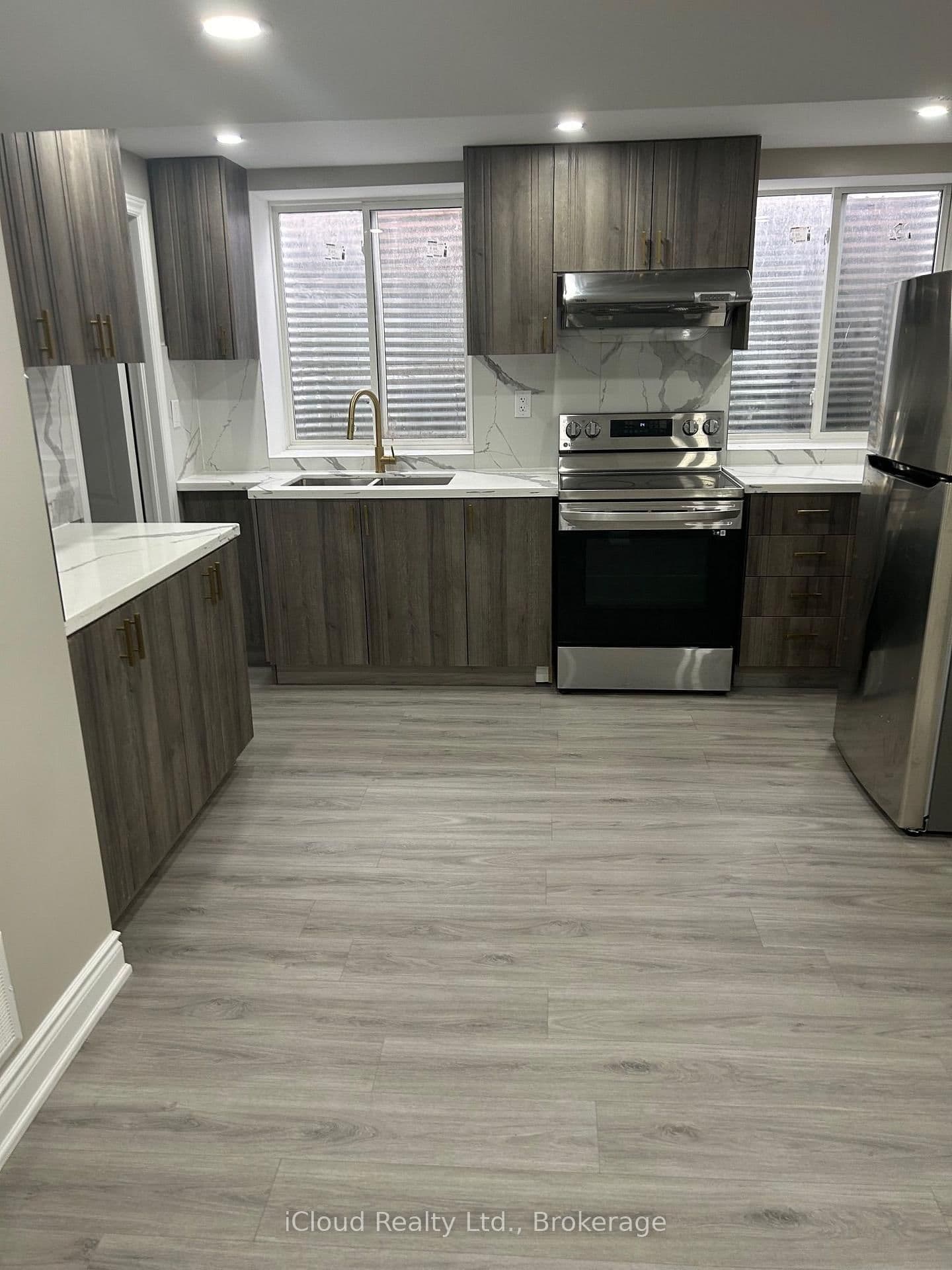 1295 Rose Way W thumbnail 7