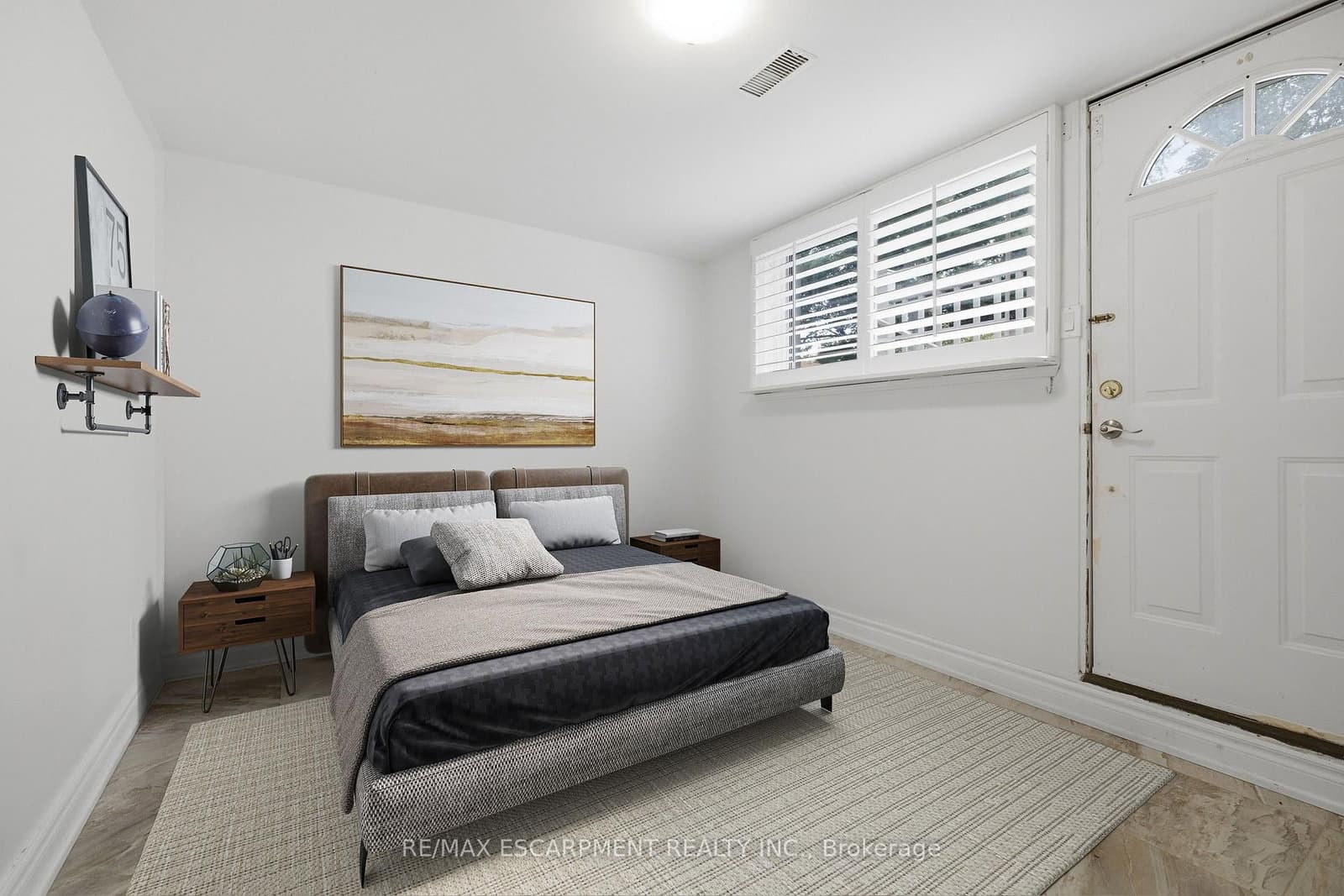 3084 Constitution Boulevard thumbnail 16