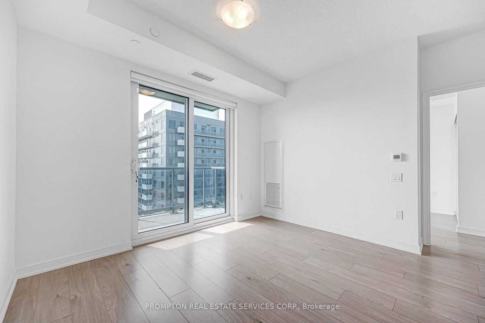 8 Nahani Way, Unit 3320 thumbnail 30