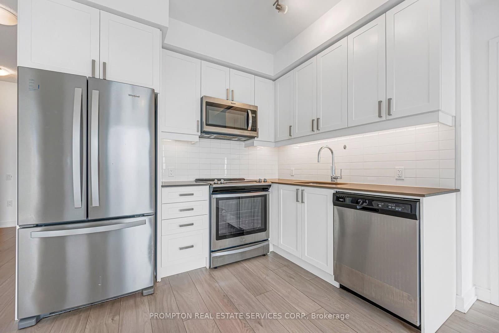 8 Nahani Way, Unit 3320 thumbnail 7