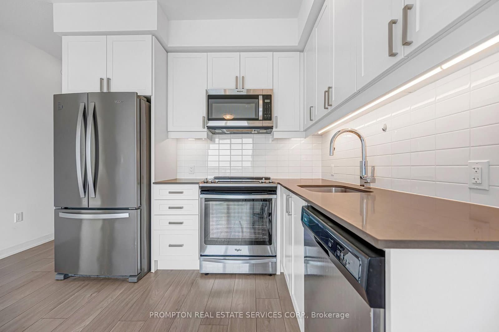 8 Nahani Way, Unit 3320 thumbnail 8