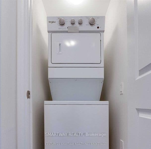 1050 Main Street E, Unit 321 thumbnail 17