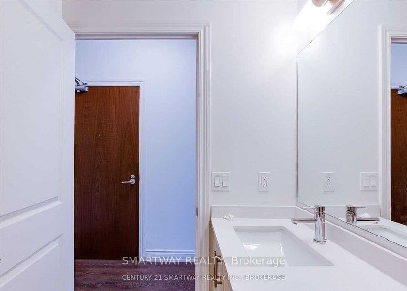 1050 Main Street E, Unit 321 thumbnail 19