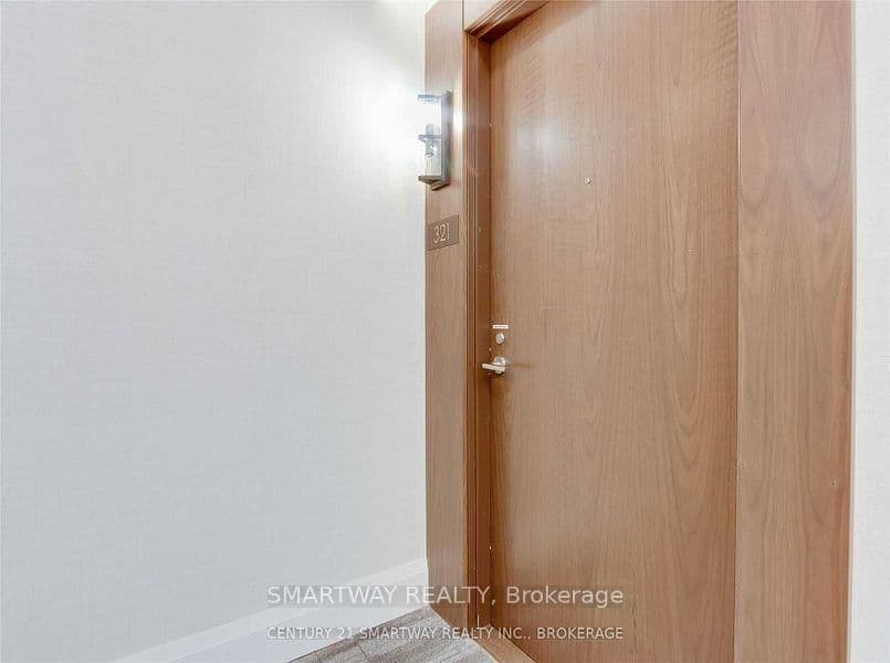 1050 Main Street E, Unit 321 thumbnail 5