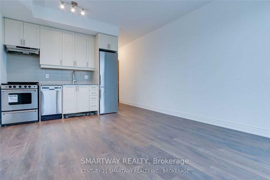1050 Main Street E, Unit 321 thumbnail 7