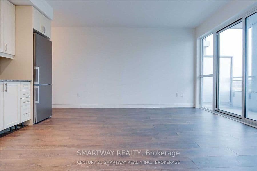 1050 Main Street E, Unit 321 thumbnail 9