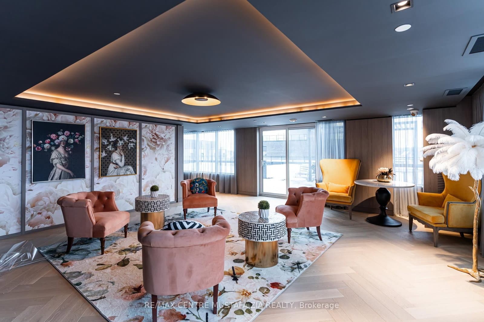 395 Dundas Street W, Unit 217 thumbnail 45