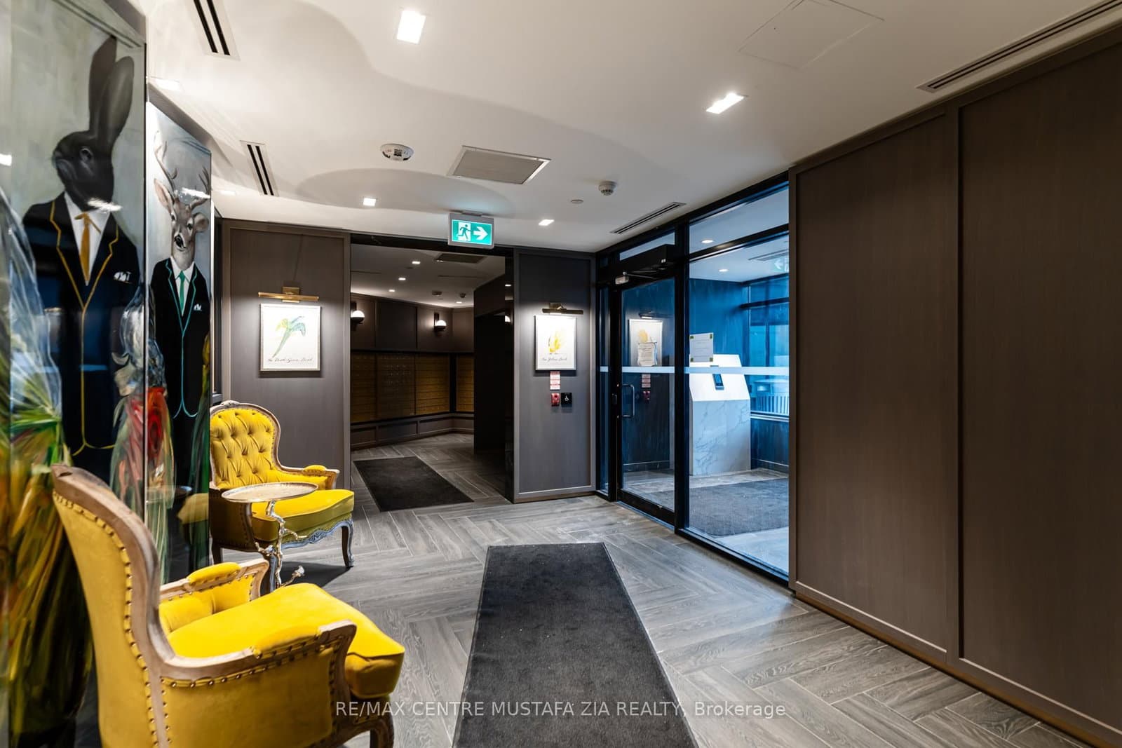 395 Dundas Street W, Unit 217 thumbnail 6