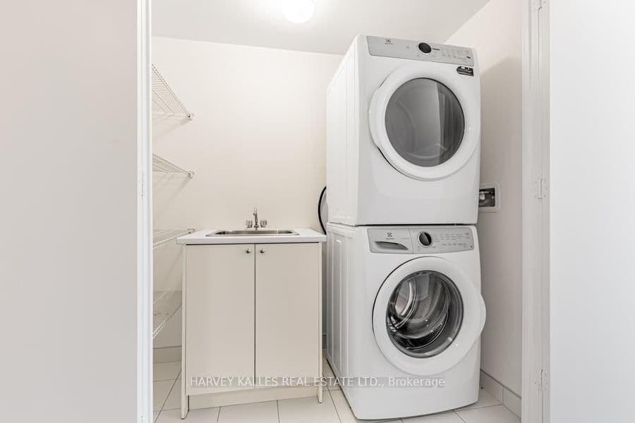60 George Butchart Drive, Unit 4 thumbnail 22