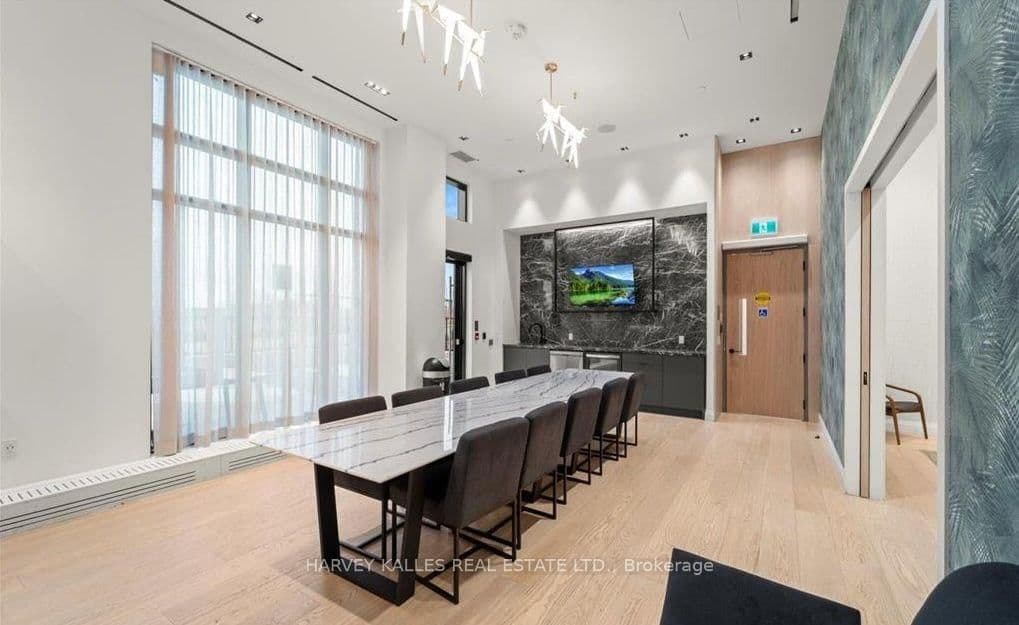 60 George Butchart Drive, Unit 4 thumbnail 32
