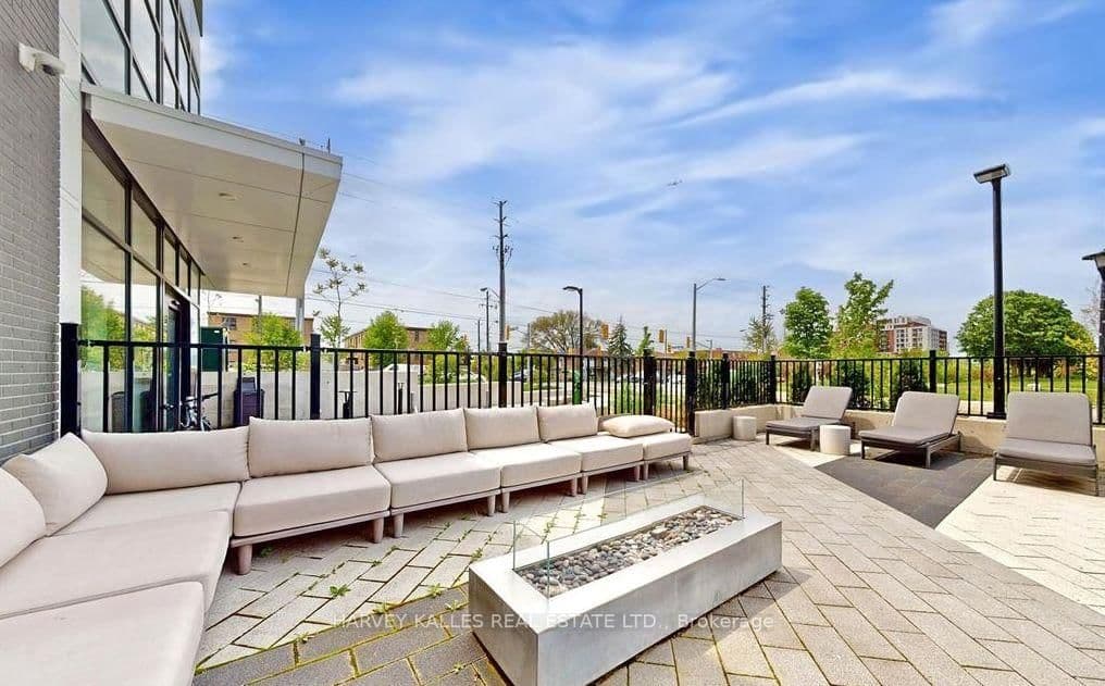 60 George Butchart Drive, Unit 4 thumbnail 43