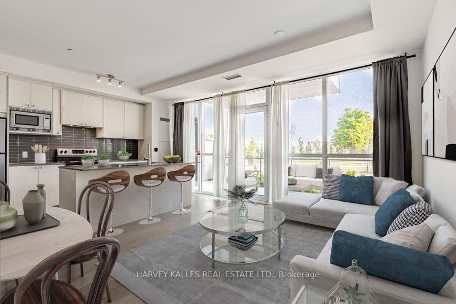 60 George Butchart Drive, Unit 4 thumbnail 7