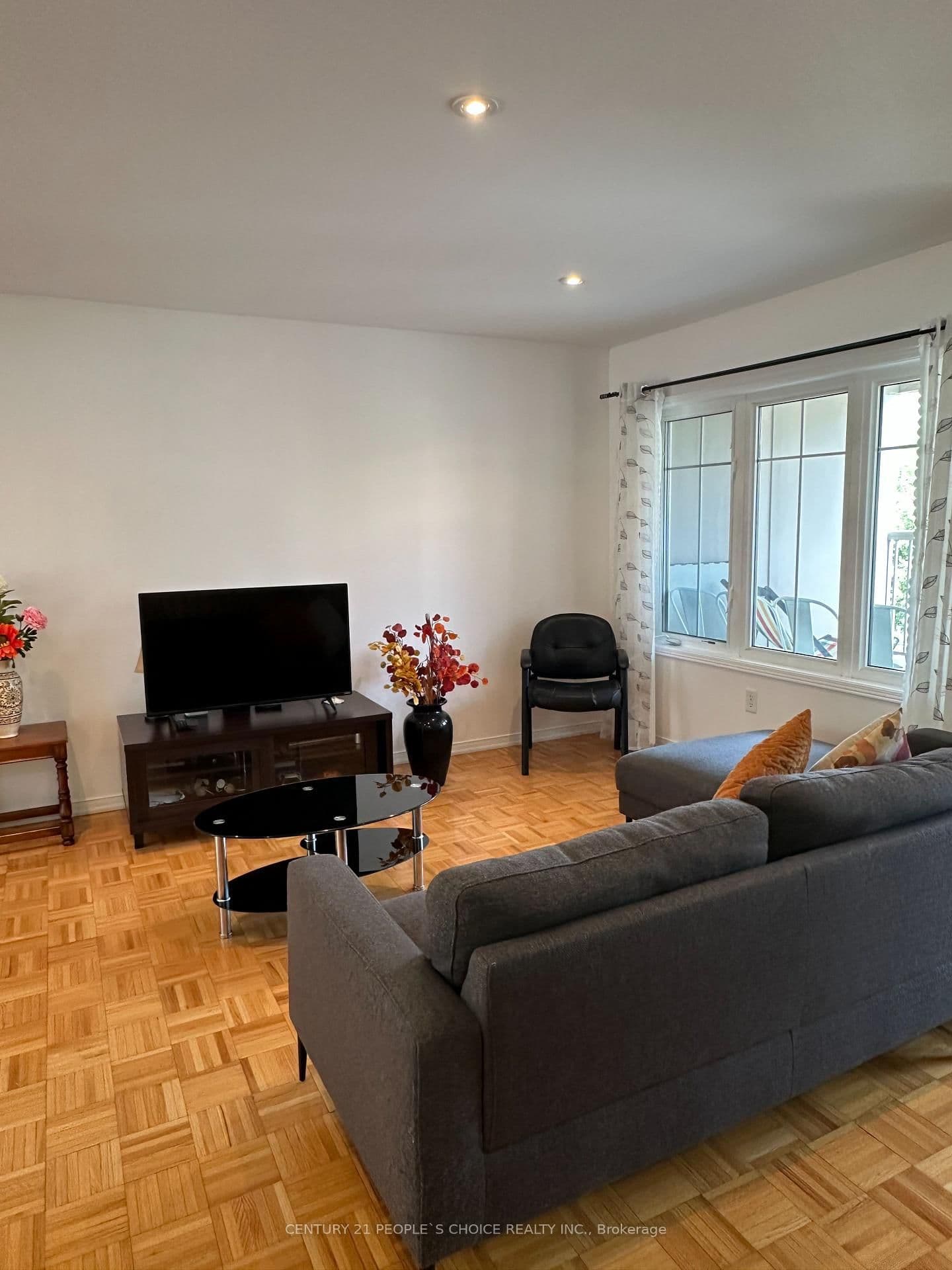 375 Cook Road, Unit 3 thumbnail 4