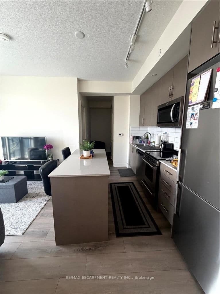 509 Dundas Street W, Unit 616 thumbnail 12