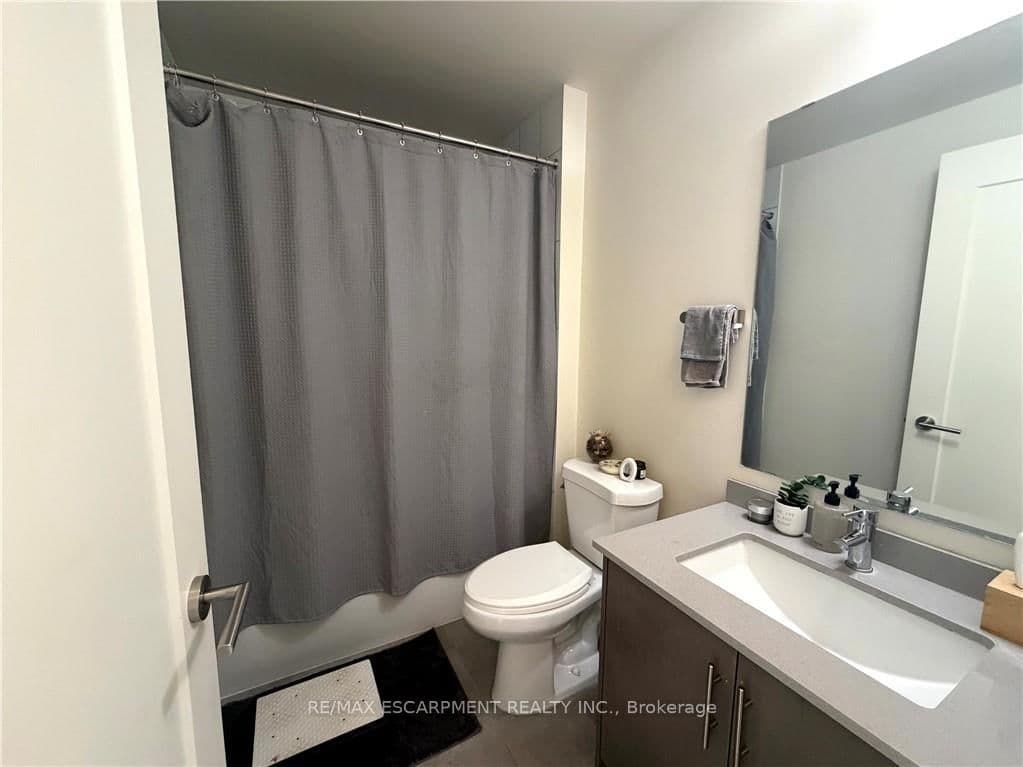 509 Dundas Street W, Unit 616 thumbnail 14