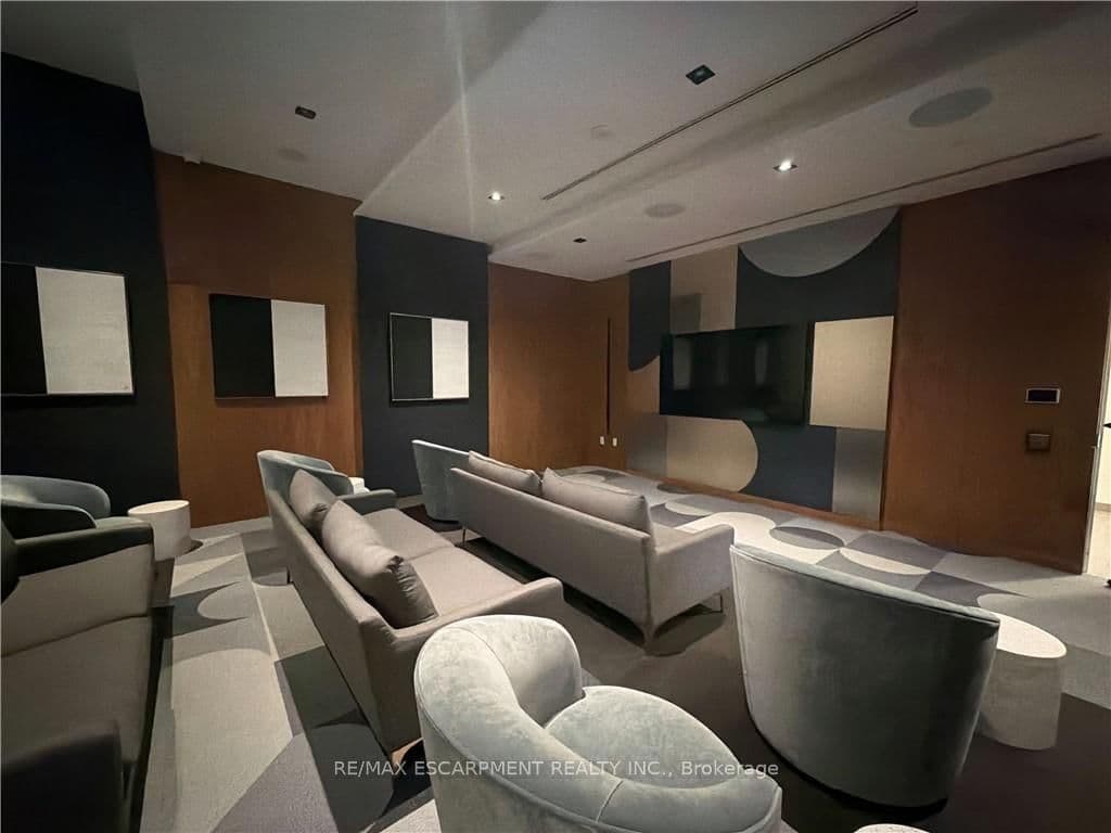 509 Dundas Street W, Unit 616 thumbnail 26