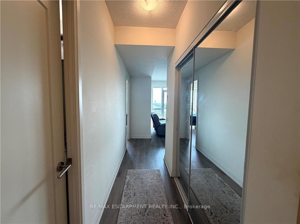 509 Dundas Street W, Unit 616 thumbnail 7