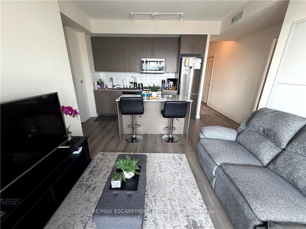 509 Dundas Street W, Unit 616 thumbnail 9