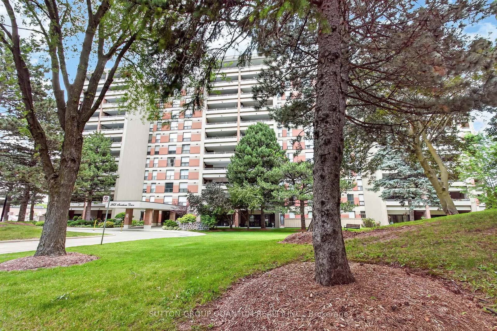 #504 - 965 Inverhouse Drive