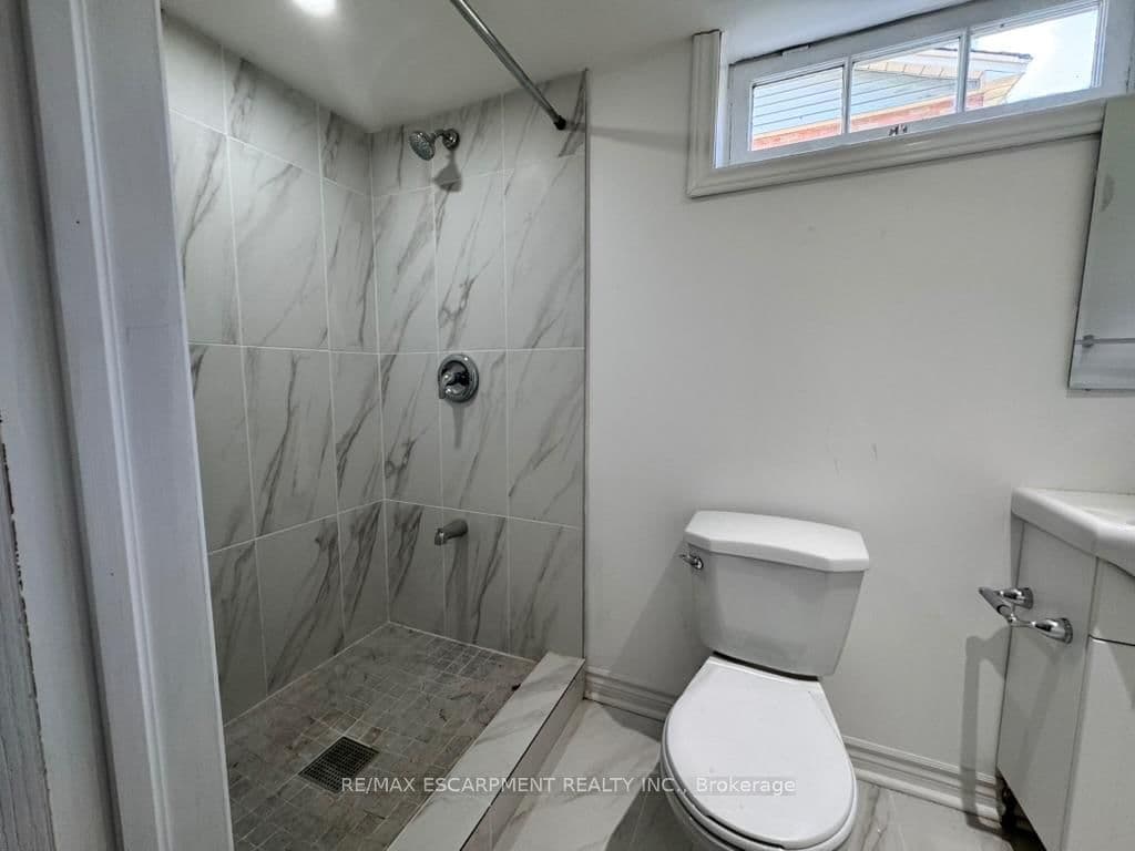 46 Plains Road E, Unit Lower Unit thumbnail 6