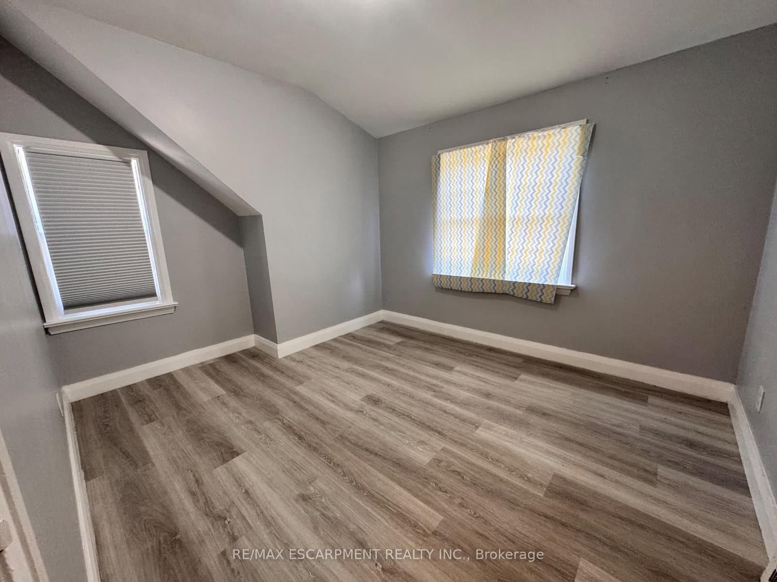 46 Plains Road, Unit Upper Unit thumbnail 14