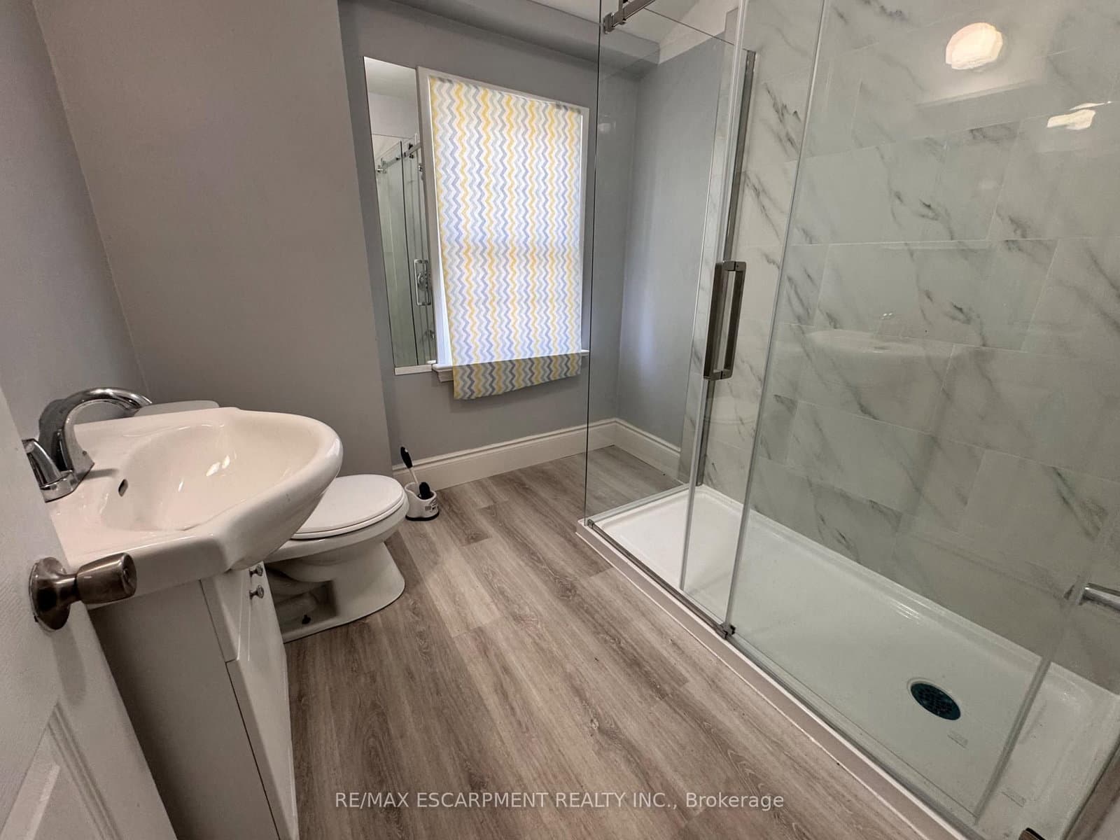 46 Plains Road, Unit Upper Unit thumbnail 18