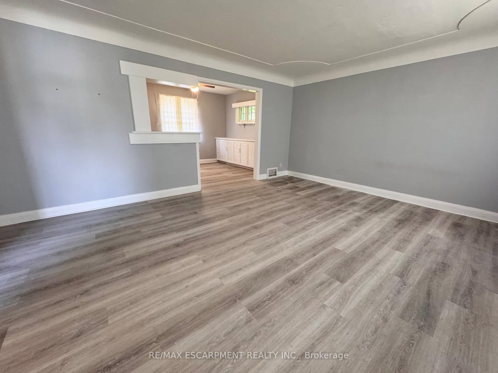46 Plains Road, Unit Upper Unit thumbnail 3