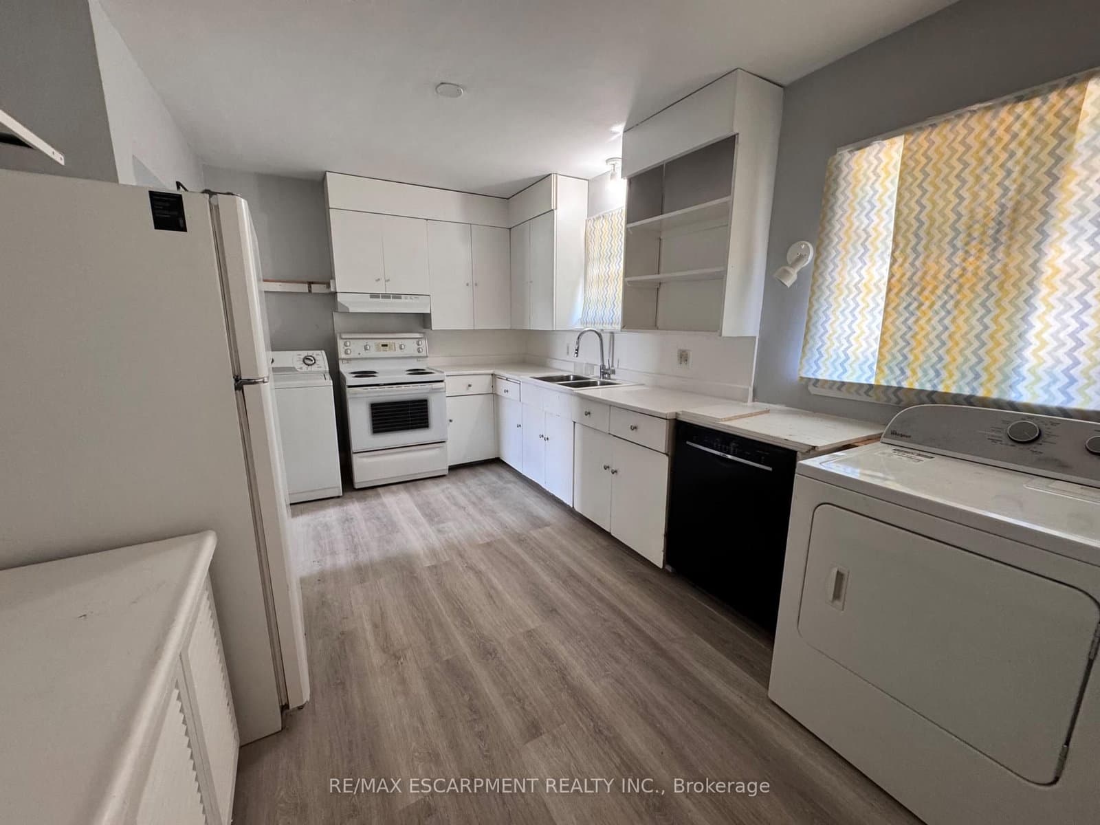 46 Plains Road, Unit Upper Unit thumbnail 6