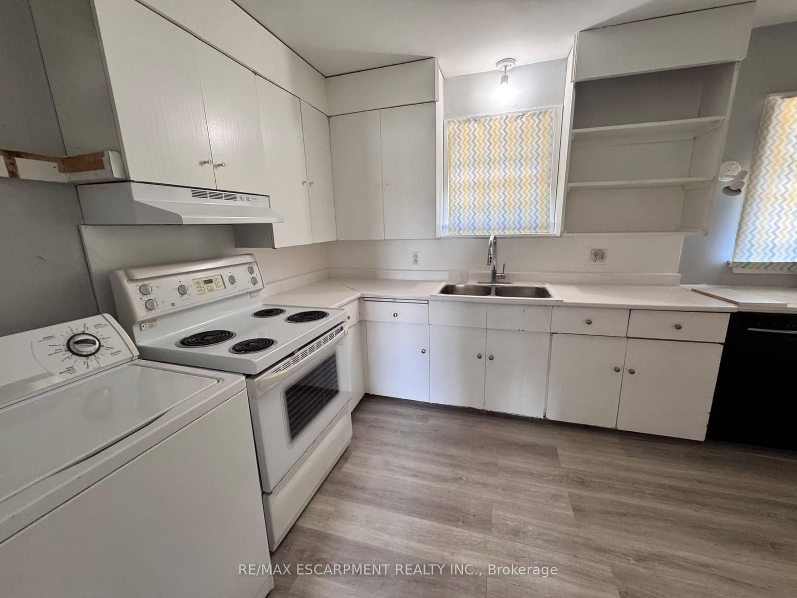 46 Plains Road, Unit Upper Unit thumbnail 7