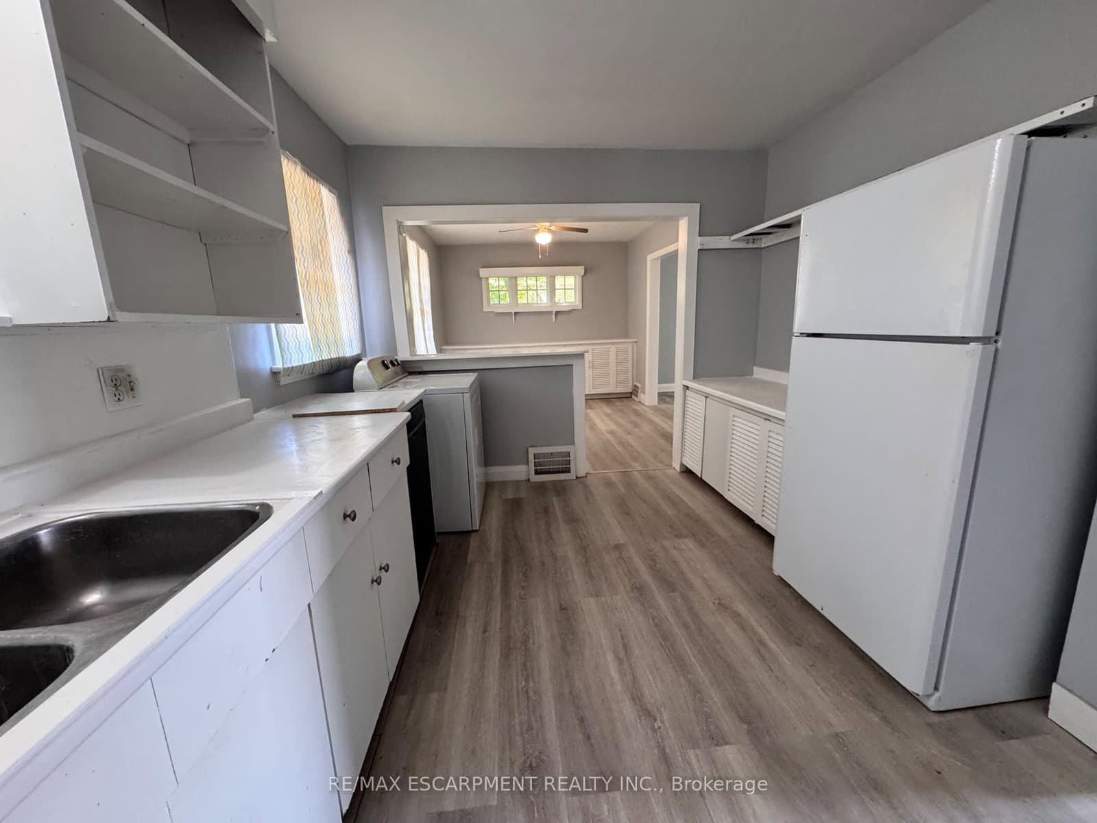 46 Plains Road, Unit Upper Unit thumbnail 8