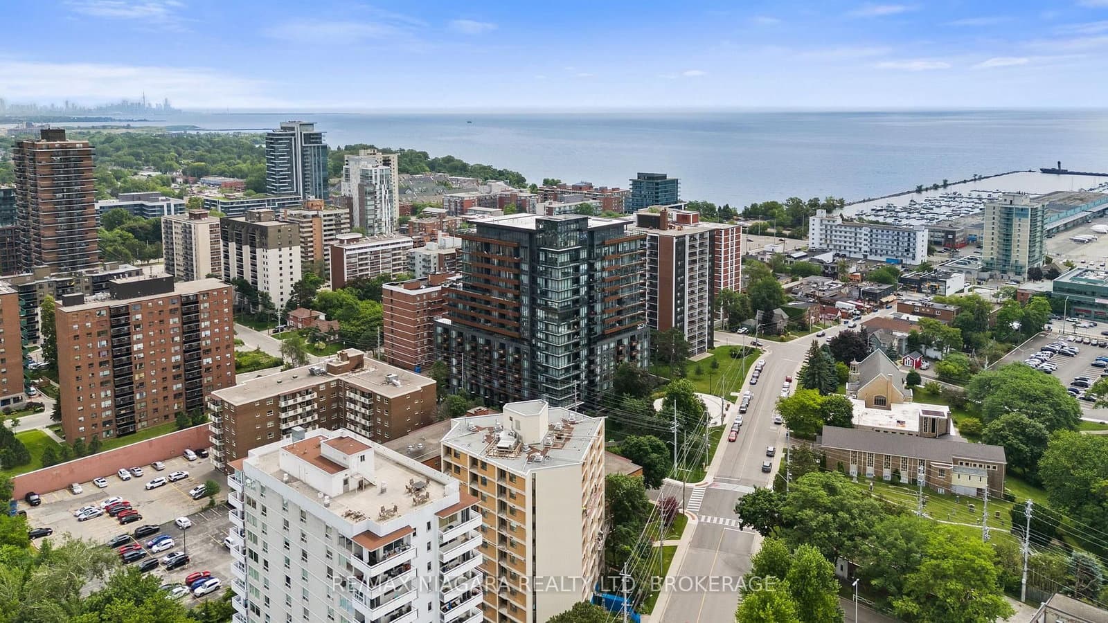 21 Park Street E, Unit 717 thumbnail 42