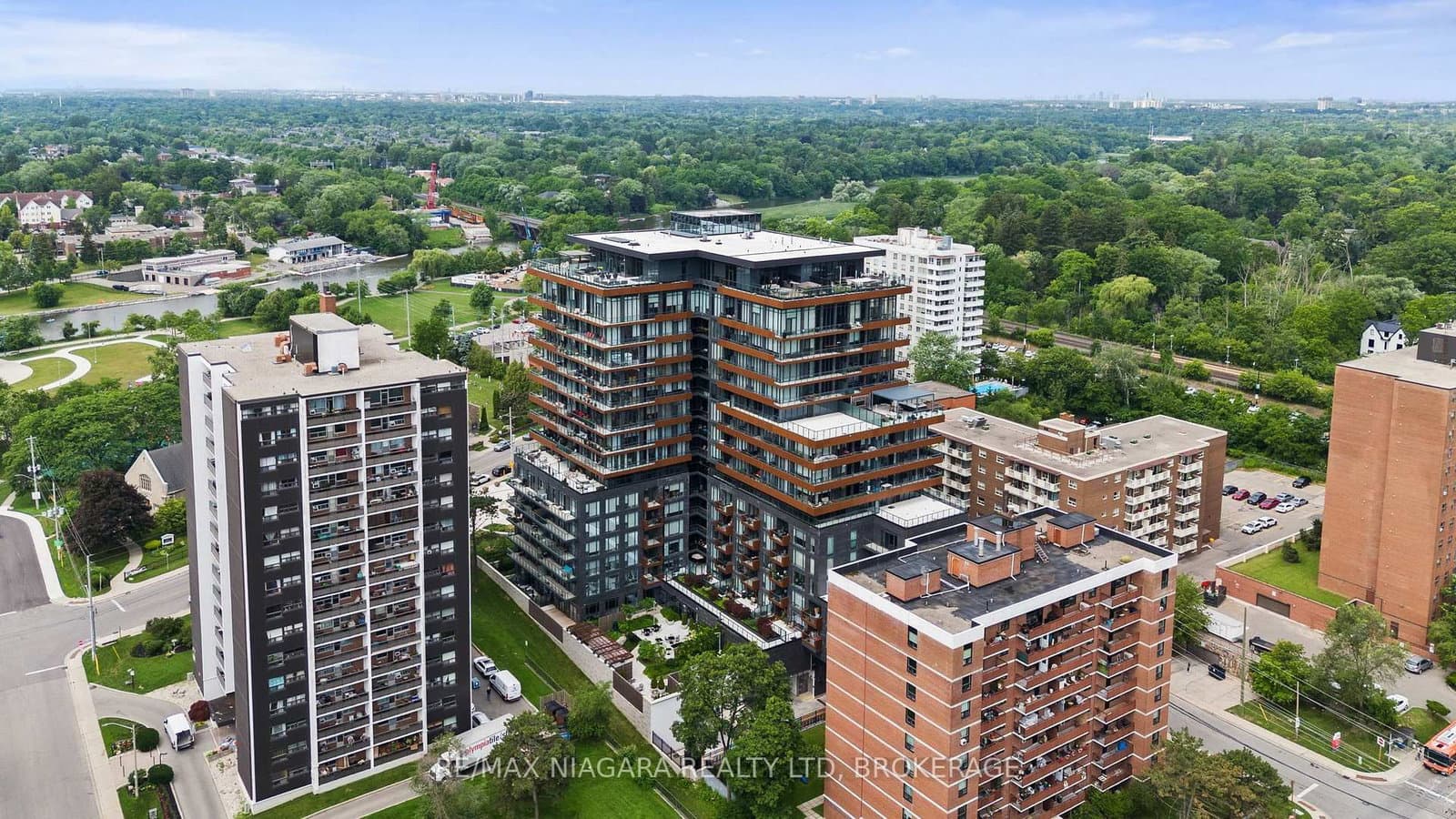 21 Park Street E, Unit 717 thumbnail 44