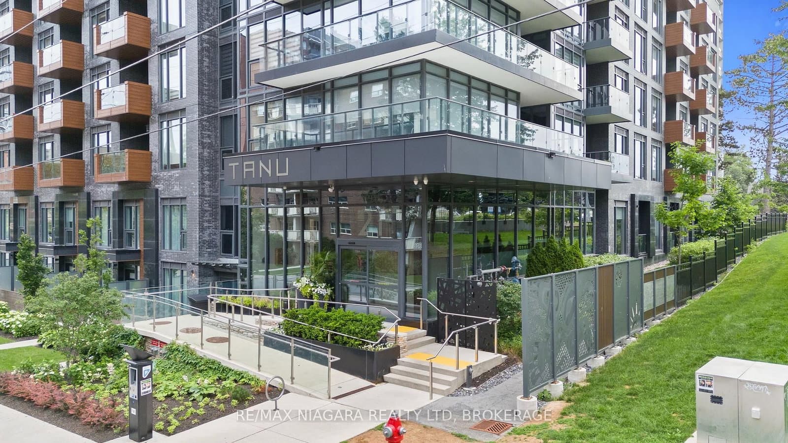 21 Park Street E, Unit 717 thumbnail 5