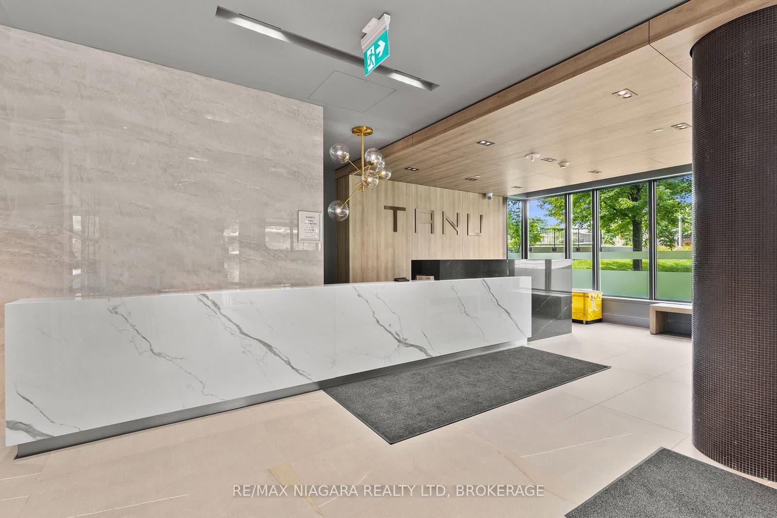 21 Park Street E, Unit 717 thumbnail 6