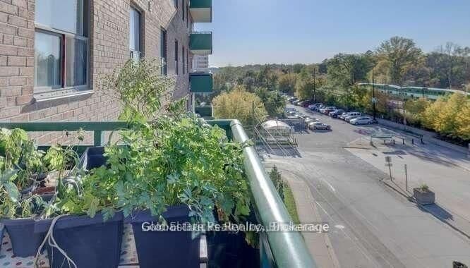49 Queen Street E, Unit 501 thumbnail 20