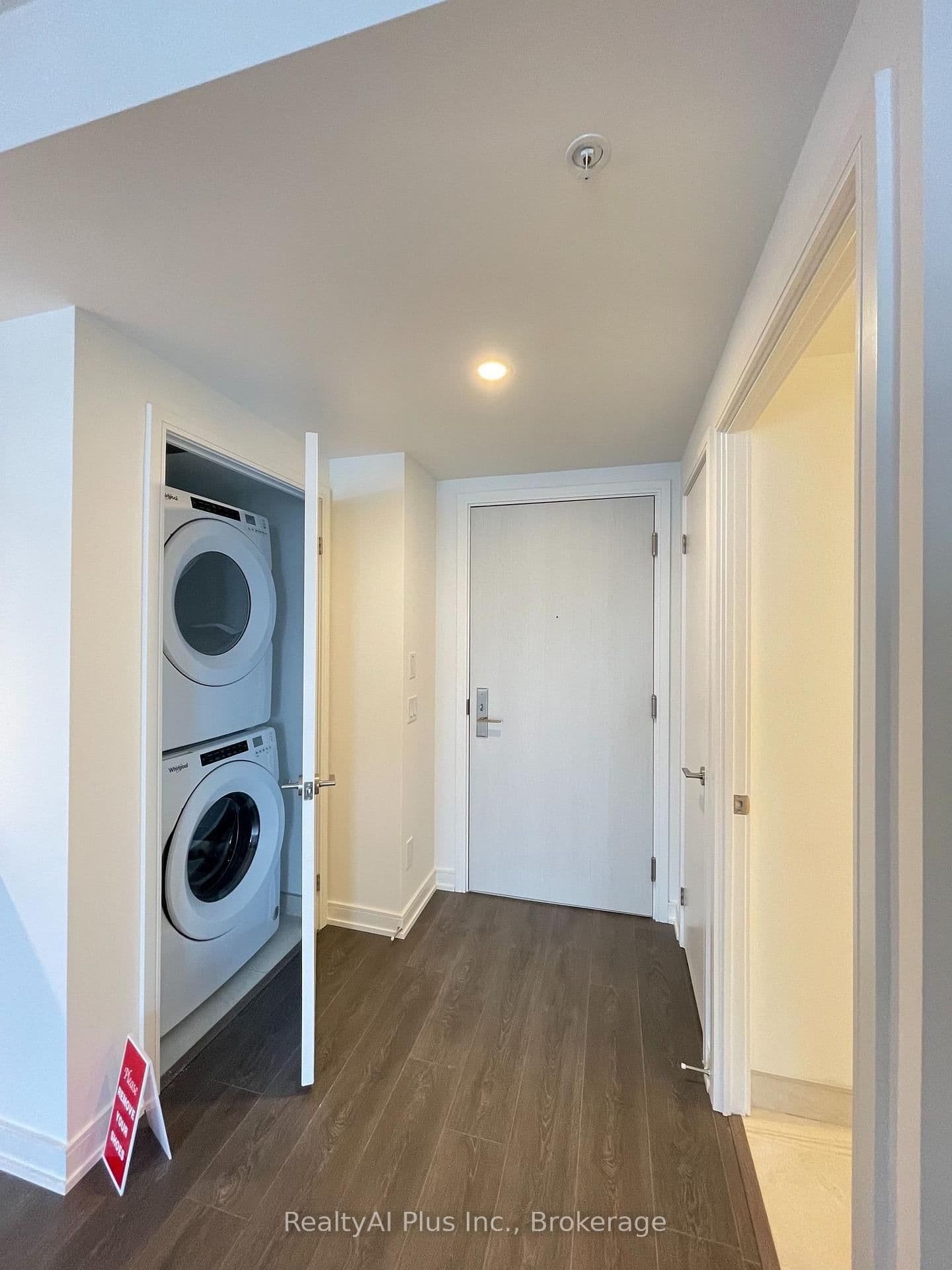 30 Samuel Wood Way, Unit 2405 thumbnail 3