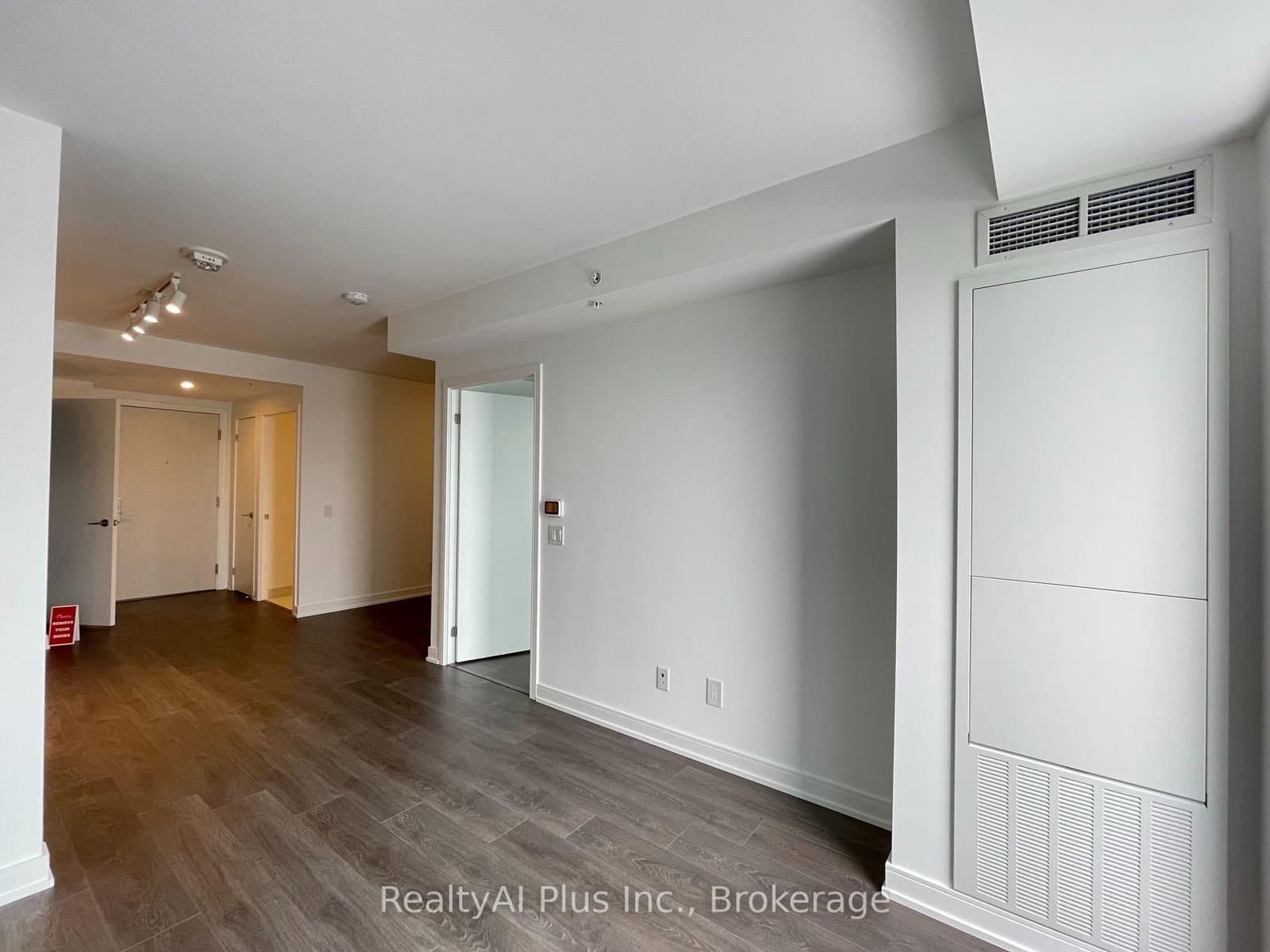 30 Samuel Wood Way, Unit 2405 thumbnail 5